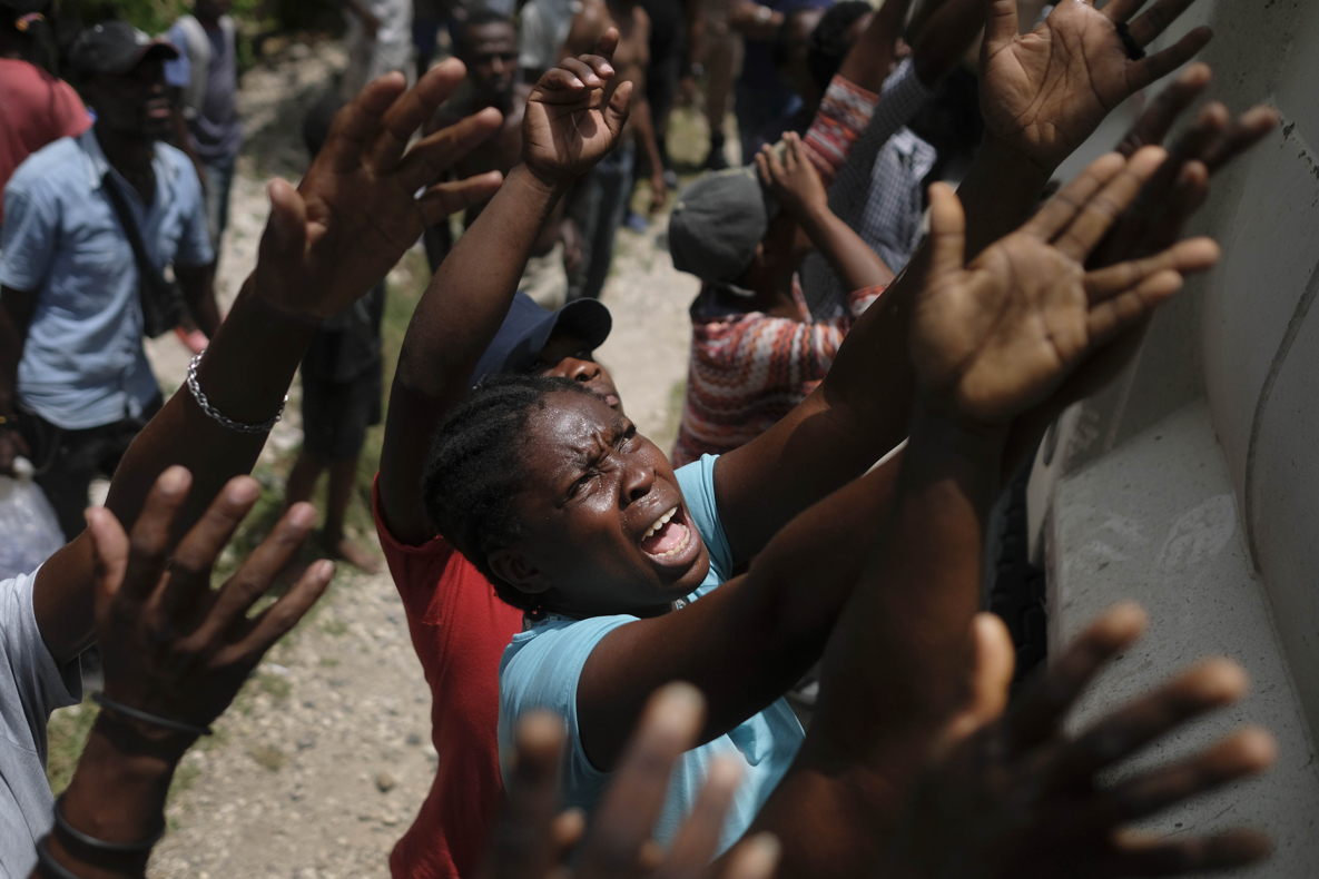 Haitian gang leader offers truce and aid for earthquake victims
