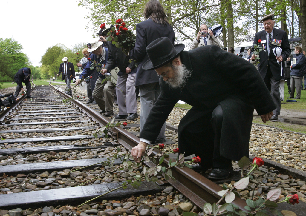 Dutch Rail Company To Compensate Holocaust Survivors And Relatives For ...