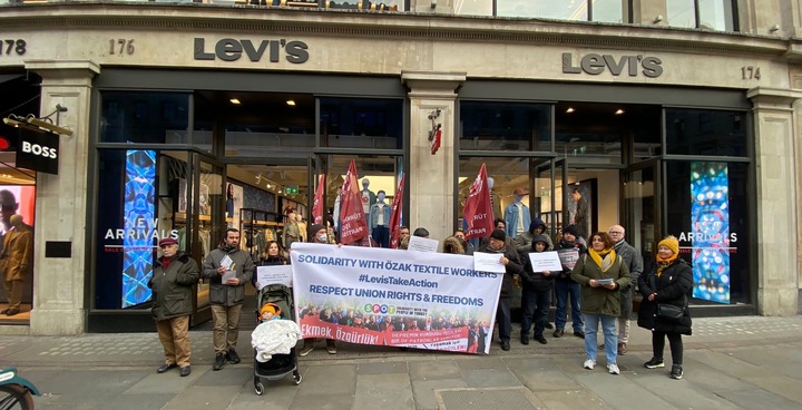 Levis, Türkiye'de fabrika işçilerine kötü muamele nedeniyle protestolarla karşı karşıya