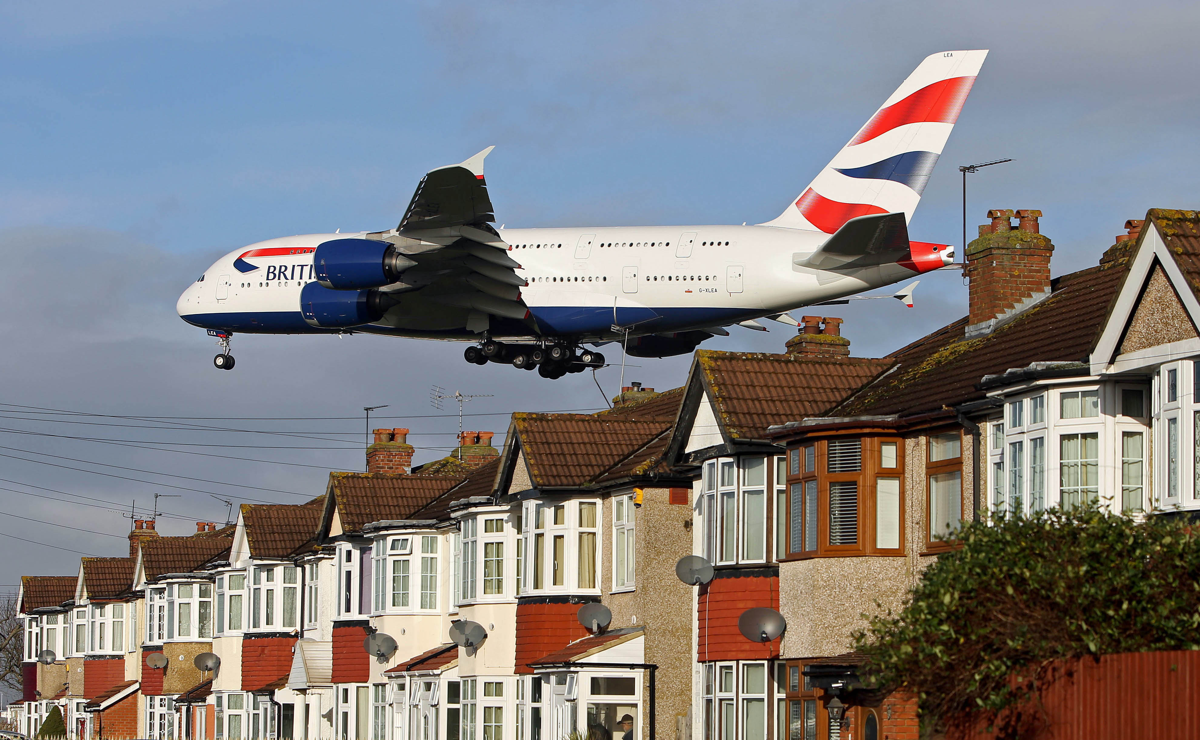 british-airport-expansion-and-the-climate-catastrophe-morning-star