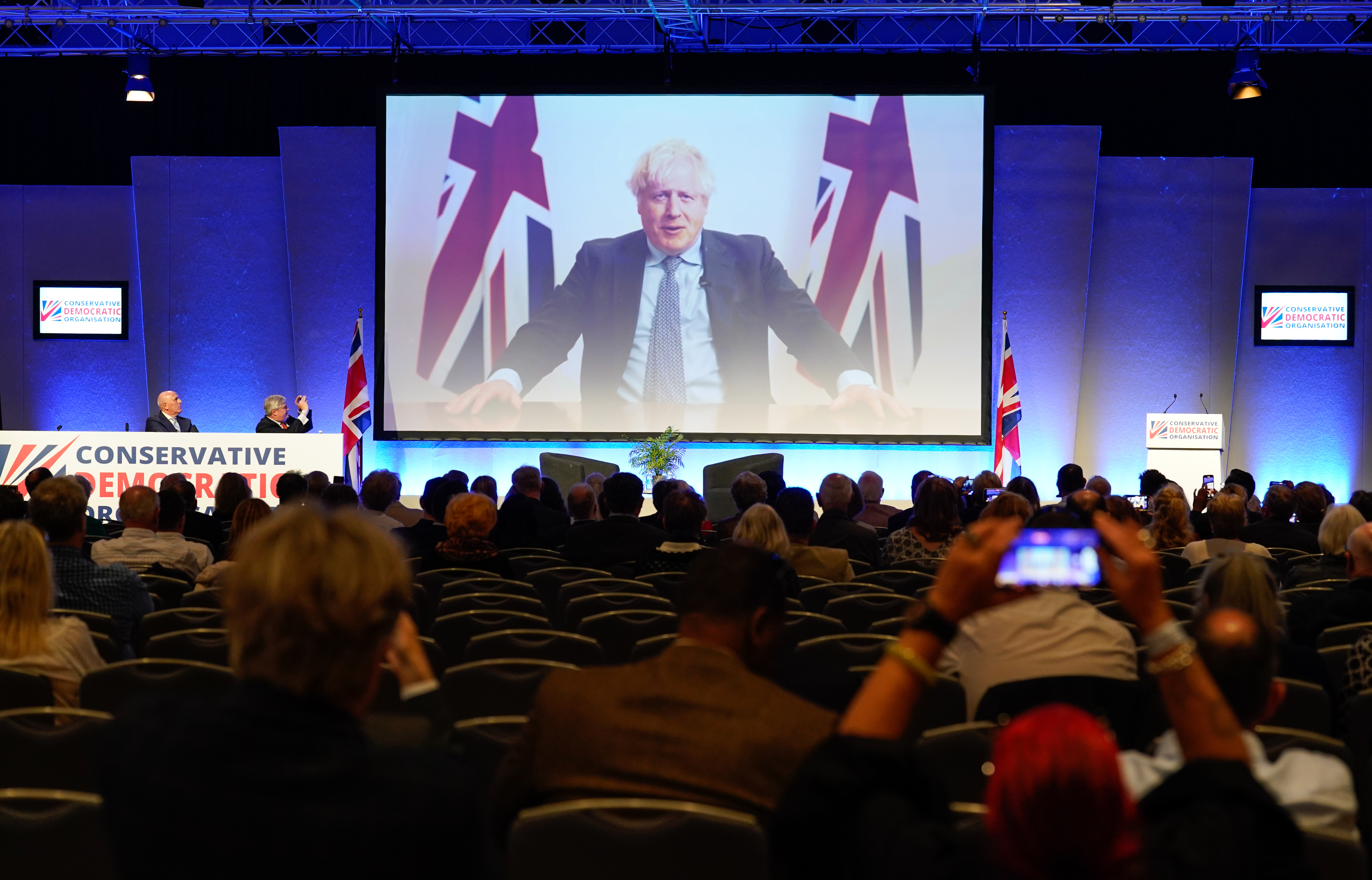 Government and Covid investigation at loggerheads as deadline for publication of Boris Johnson’s WhatsApp messages looms
