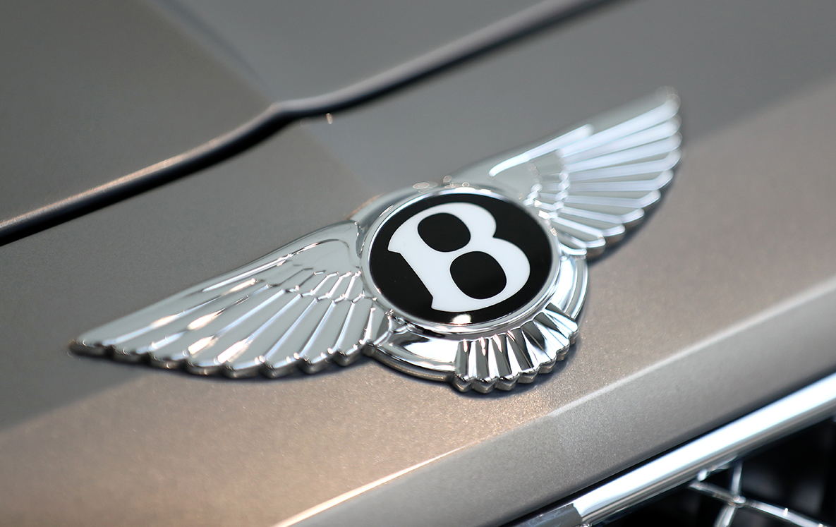 Bentley workers to strike after bosses offered £14,000 bonuses ...