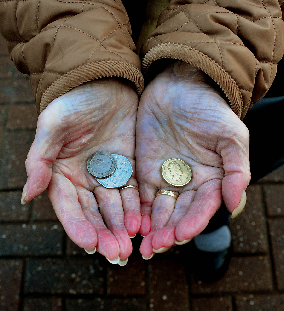 Campaigners renew calls for decent state pension after IFS proposes guaranteed workplace contributions