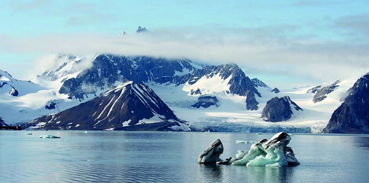 Warming Arctic, rogue iceberg are further signs of global warming’s ...