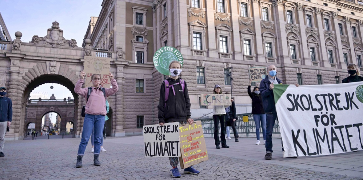 Greta Thunberg addresses rally outside Sweden's parliament as Fridays ...