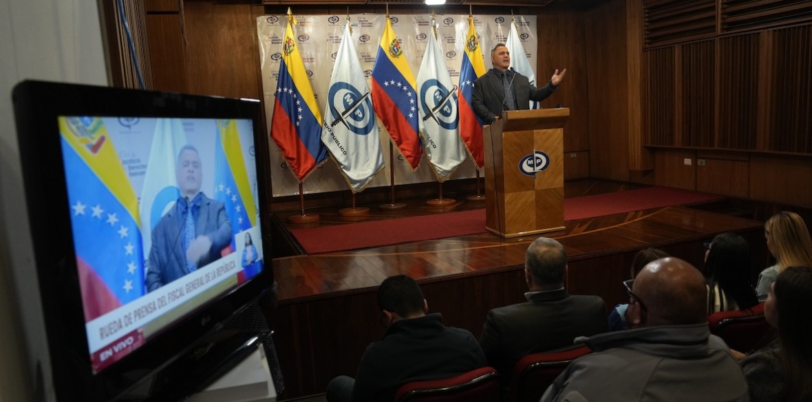 Venezuelan Government Orders Arrest Of Former Politicians Attempting To   AP23009682206947 