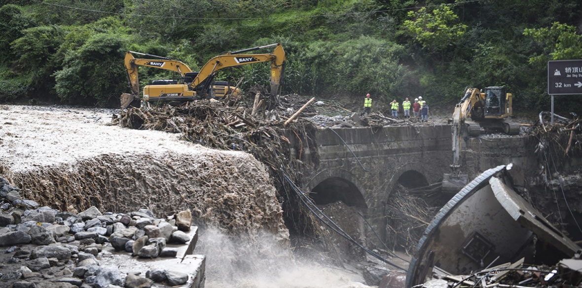 Rescuers In China Search For Dozens Missing After Flash Flooding And 