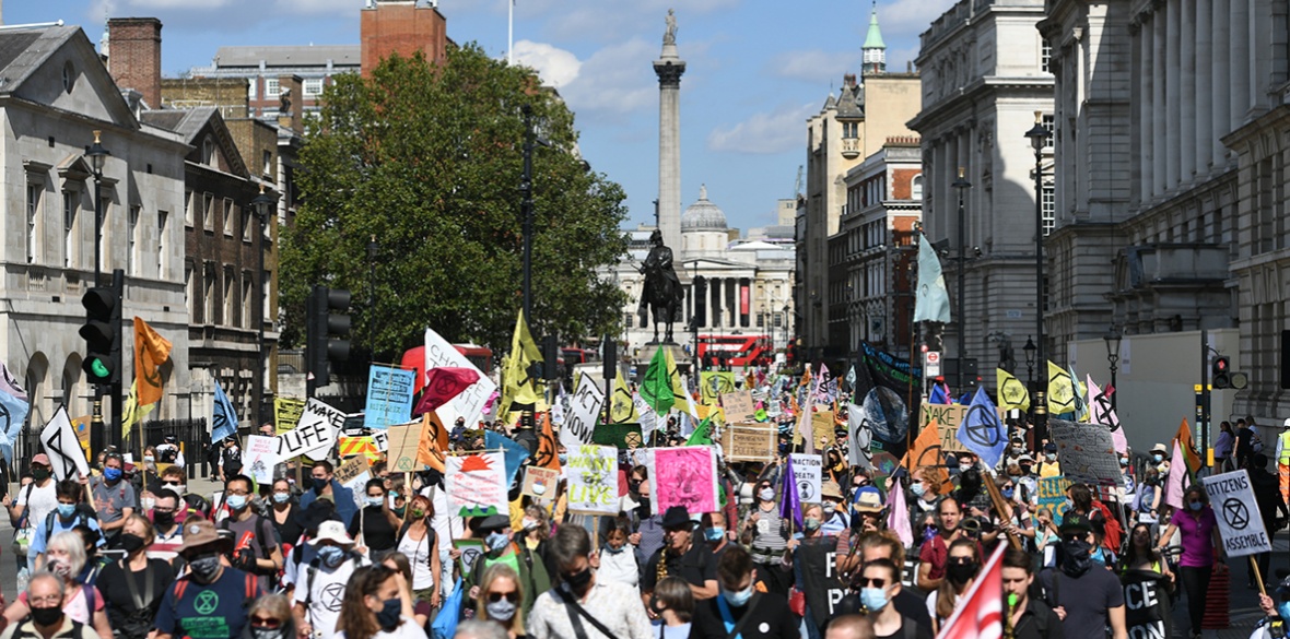 Extinction Rebellion activists block roads to Westminster on MPs ...