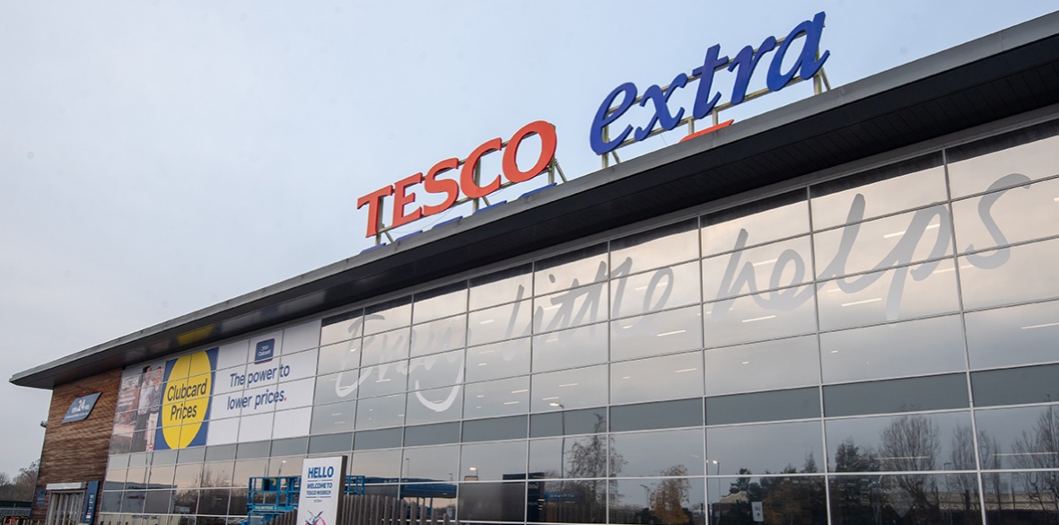 Tesco posts bumper Christmas sales