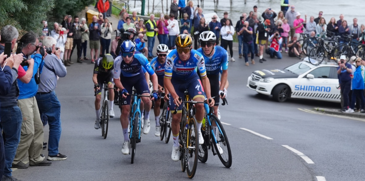 Men’s cycling Williams surges to Tour of Britain stage victory in