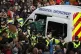 Police by an immigration van in Kenmure Street, Glasgow, las