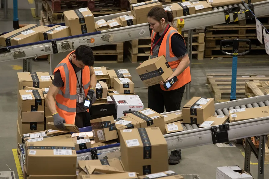 Amazon managers say they are breaking down under Black Friday pressure ...