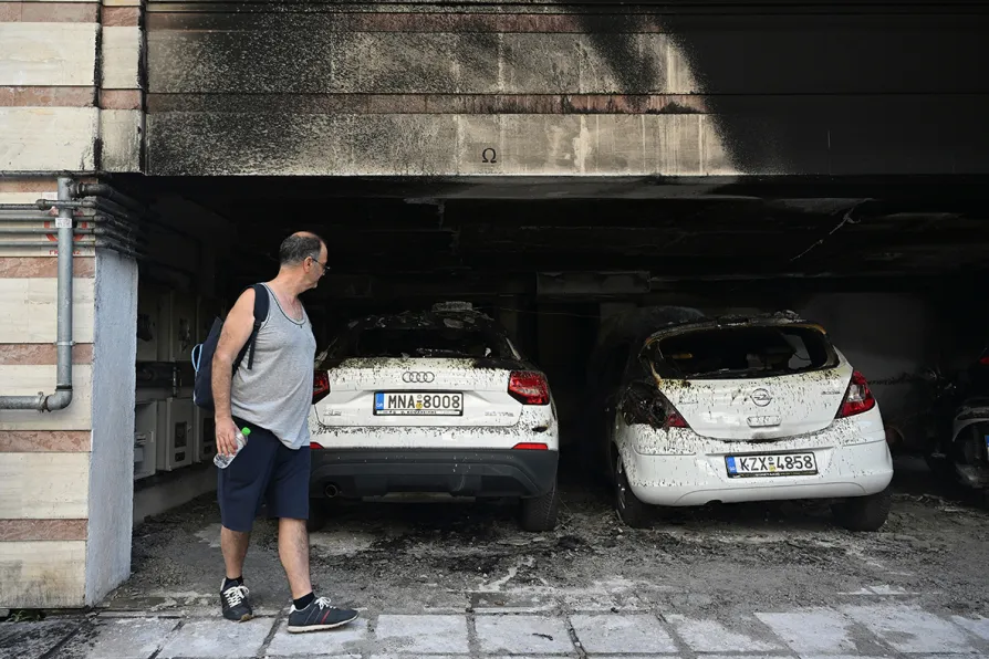 Greek anti-terrorist police arrest three in connection with firebomb attacks on conservative politicians
