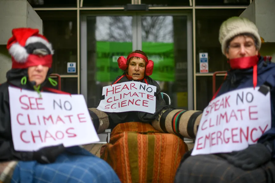 Nearly three in four heatwave newspaper stories failed to mention climate crisis