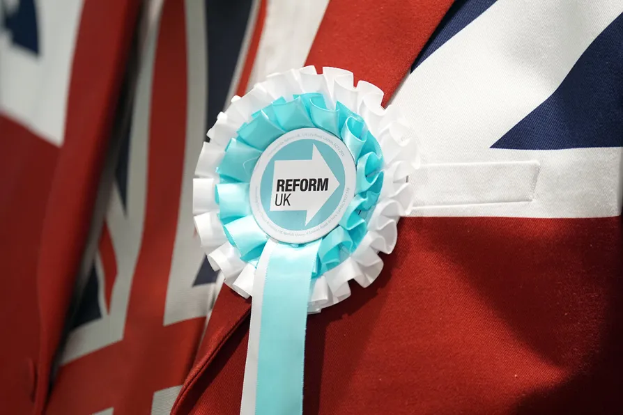 Reform tells councillors to say police probe into donations is a ‘smear’ and ‘hit job’