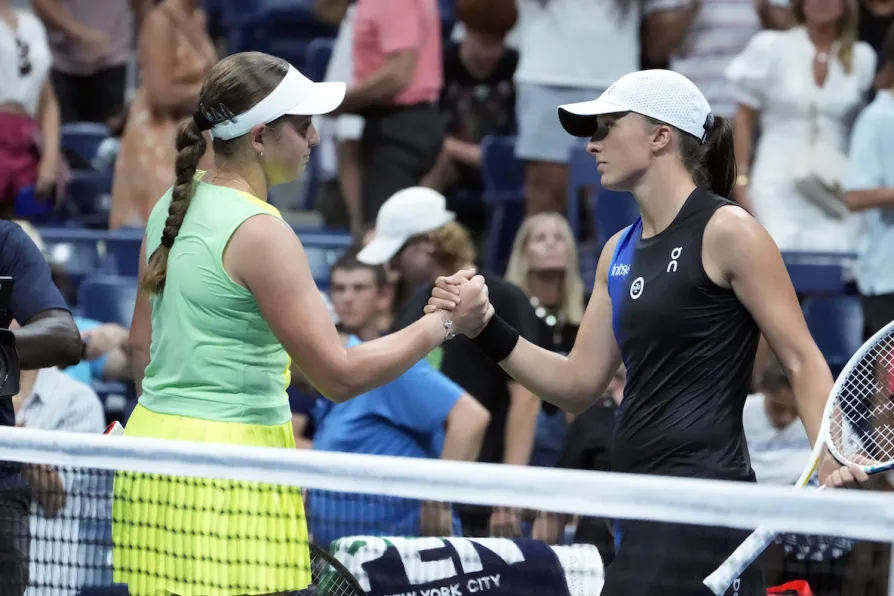Reigning US Open champion Swiatek bundled out by Ostapenko | Morning Star